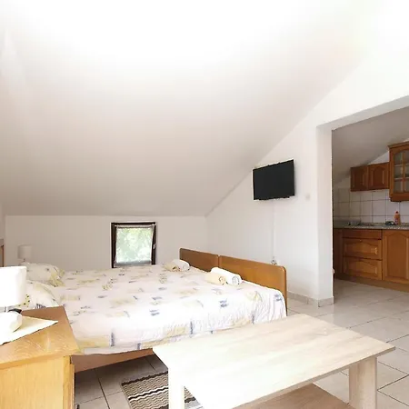 Fuer 3 Personen Ca 35 Qm In Banjole, Istrien Istrische Riviera Apartment *